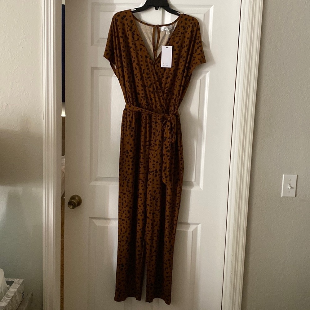 Brand new jumper size XL